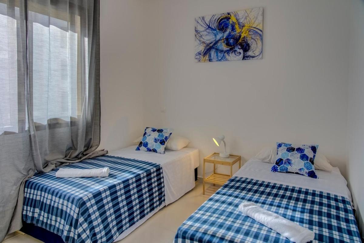 Chic & Cozy Sea View Apartment