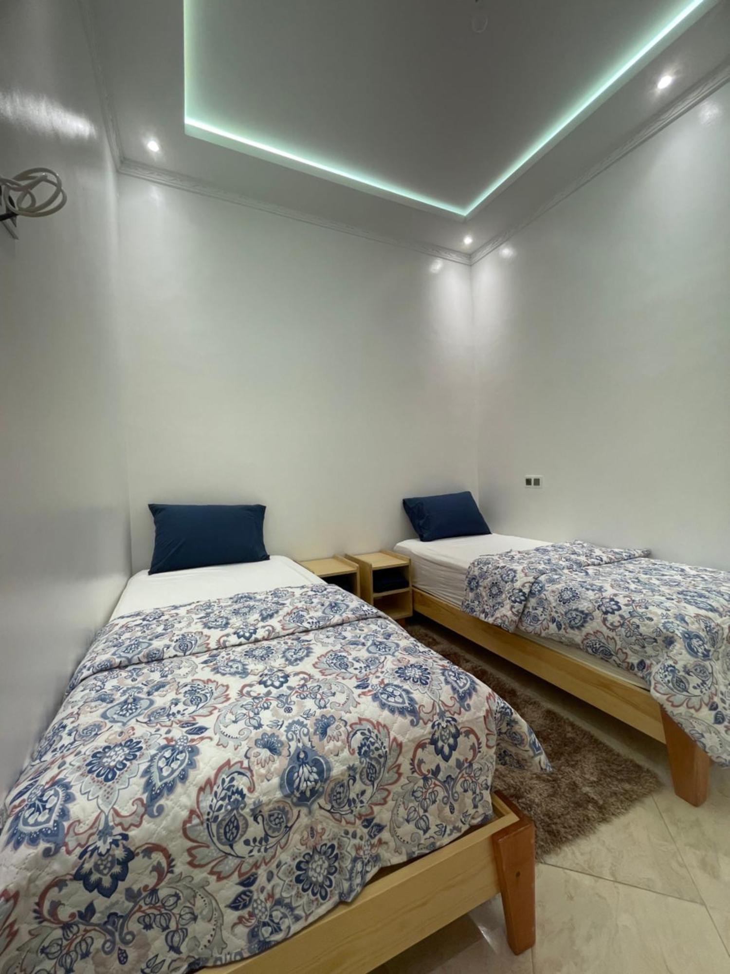 Line Up Surf House *