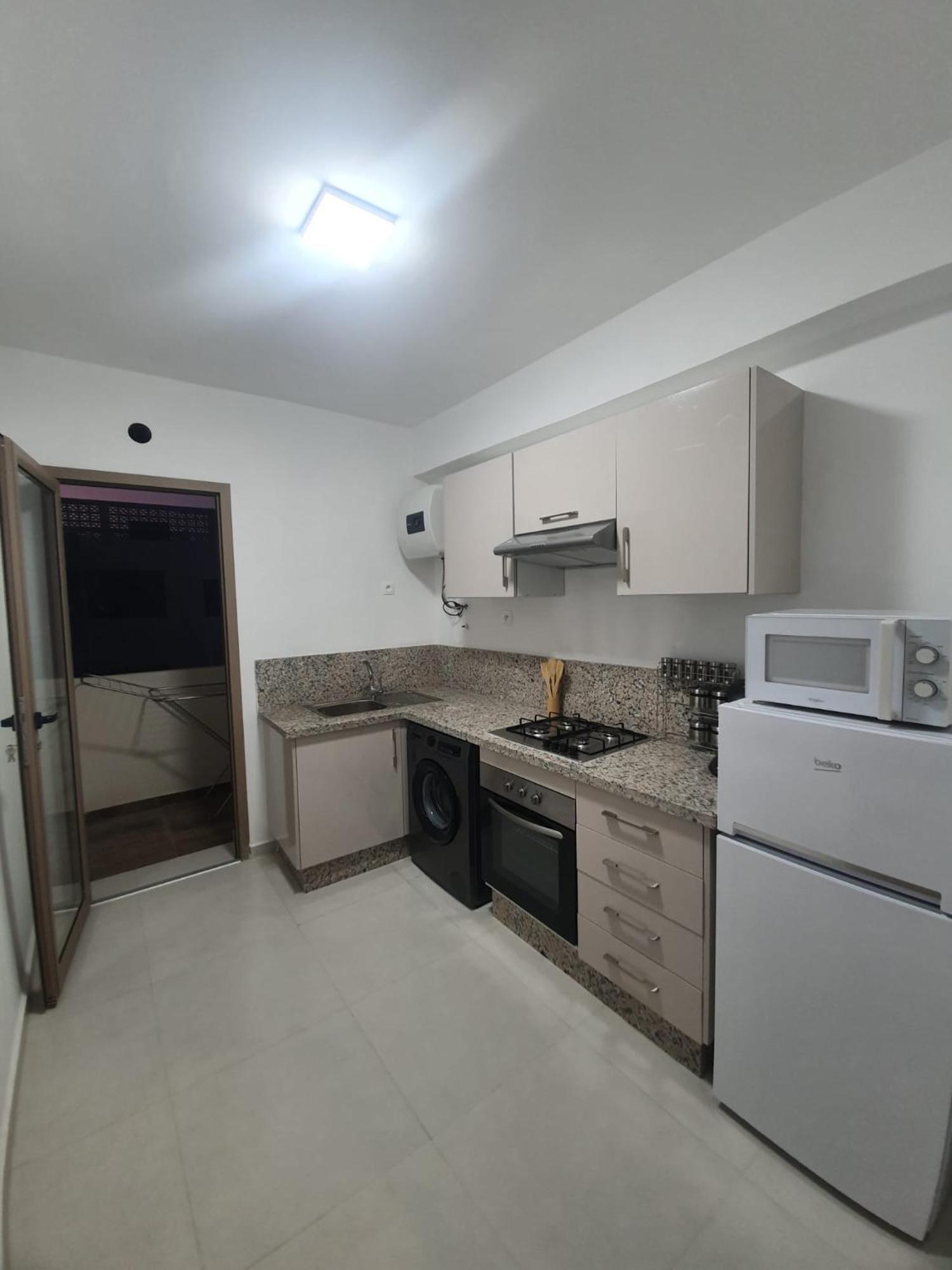 Standing Vue Apartment *