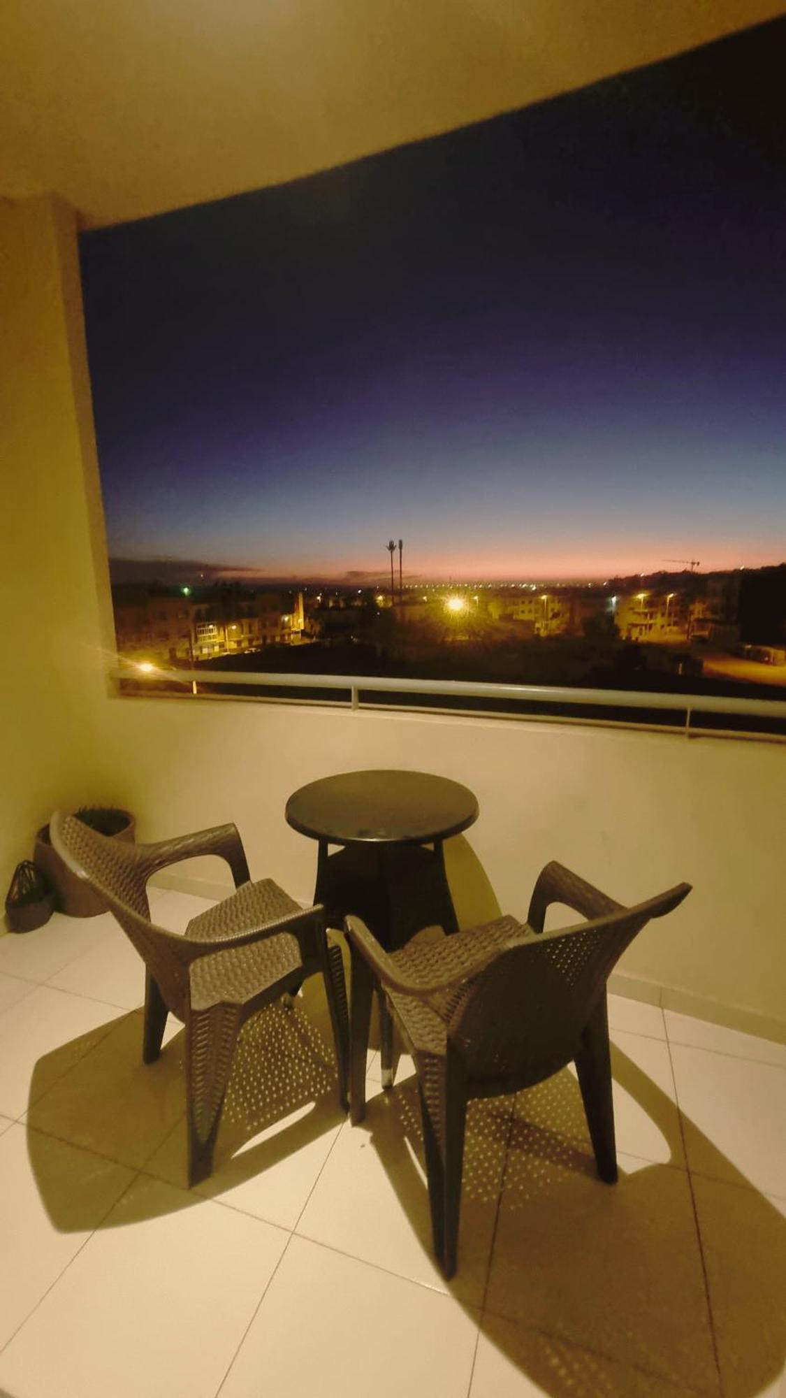 Brand New Bright Apartment *