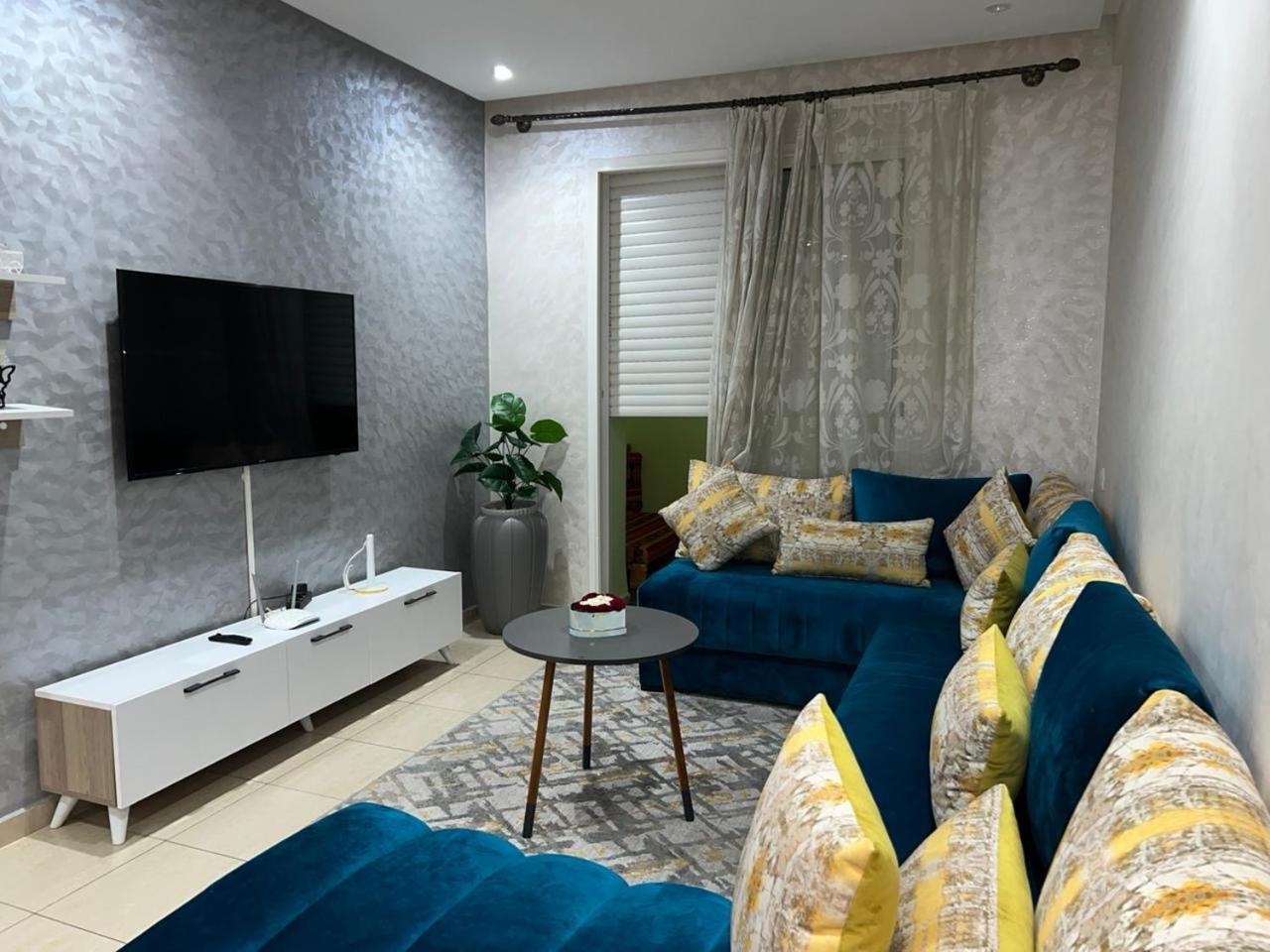 Jolie Et Piscine Islane, 1 Bedroom Apartment *