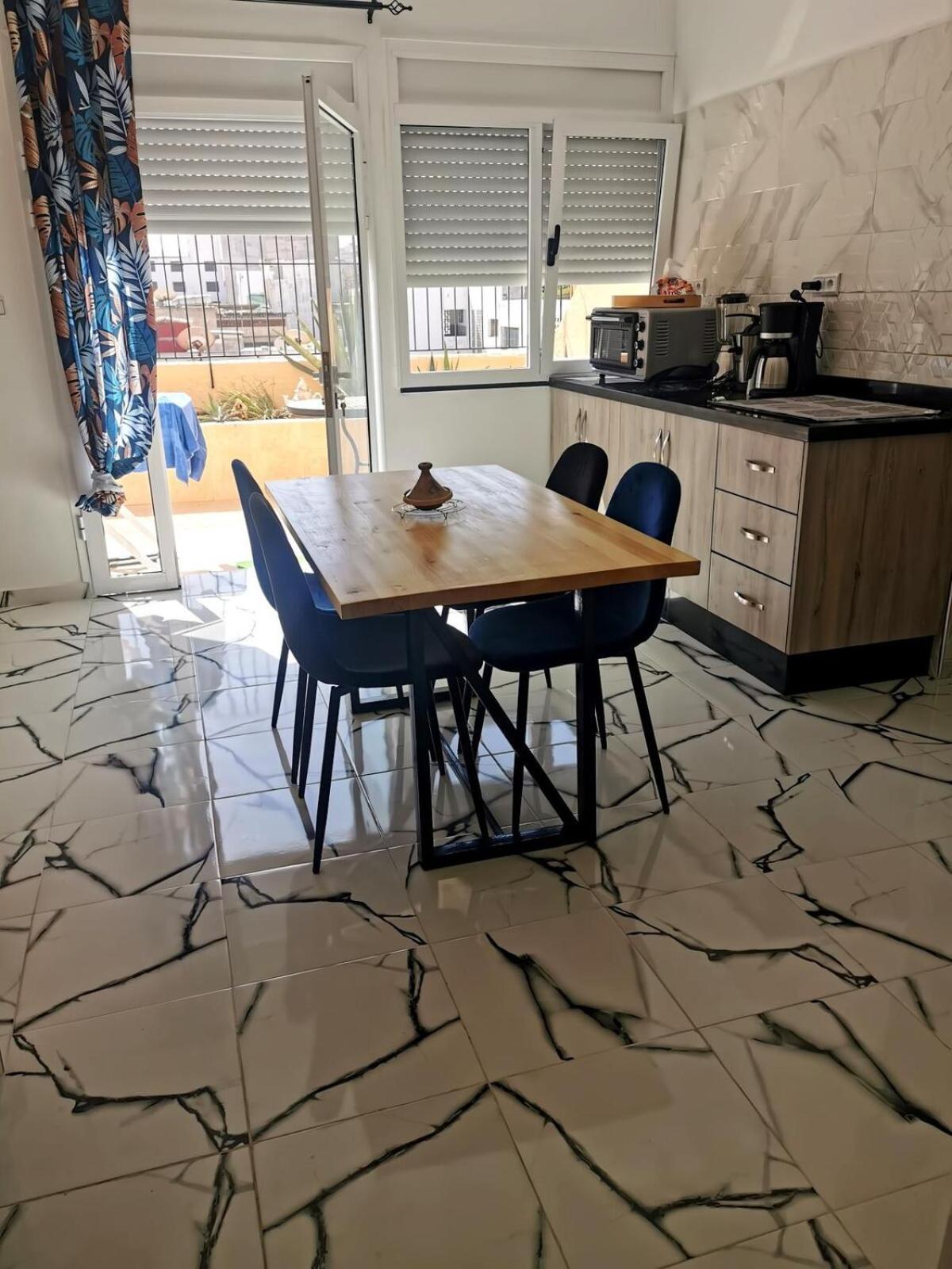 Apartment Centre