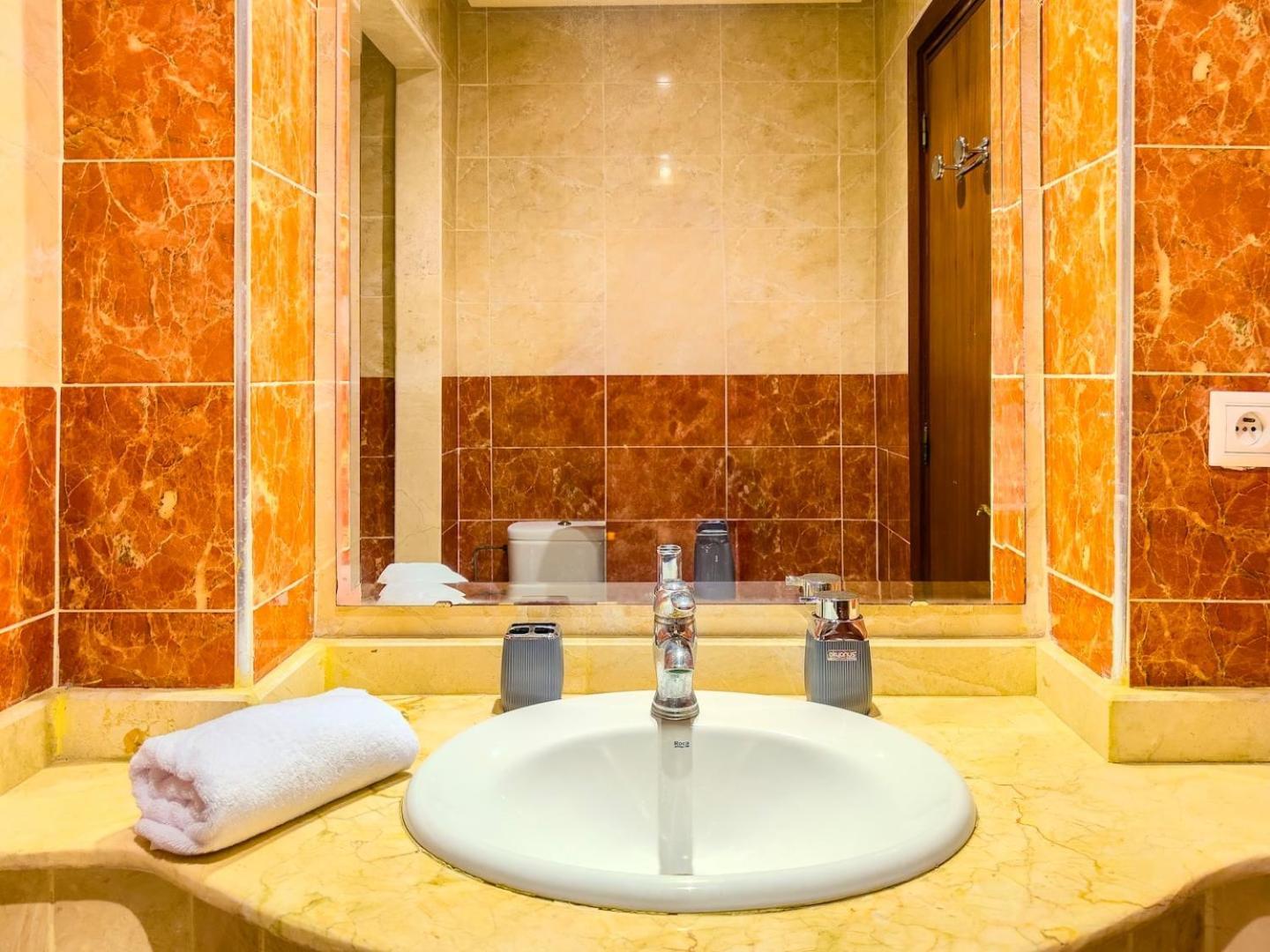 Marina Peakview 2bds Apartment, 2minbeach Apartment *