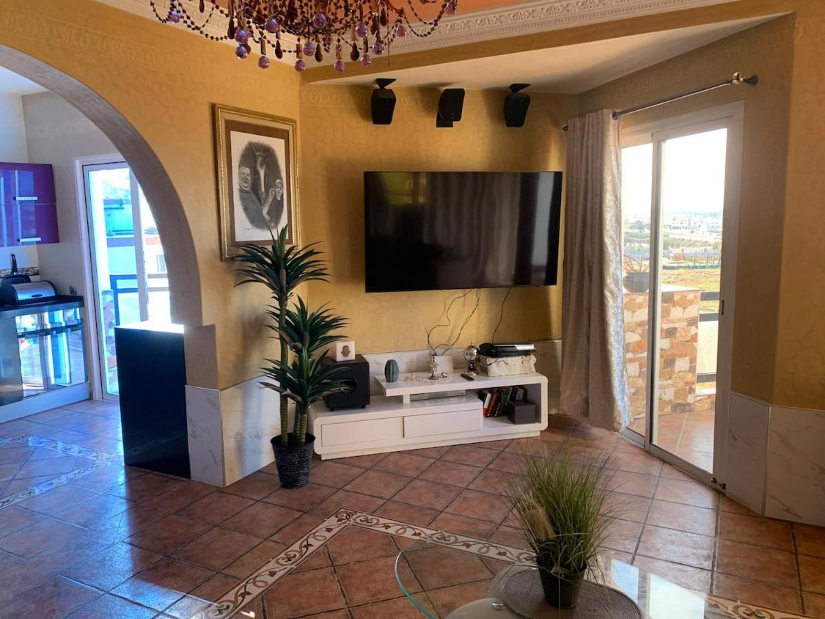 2 Piscine Terrasse Apartment Agadir
