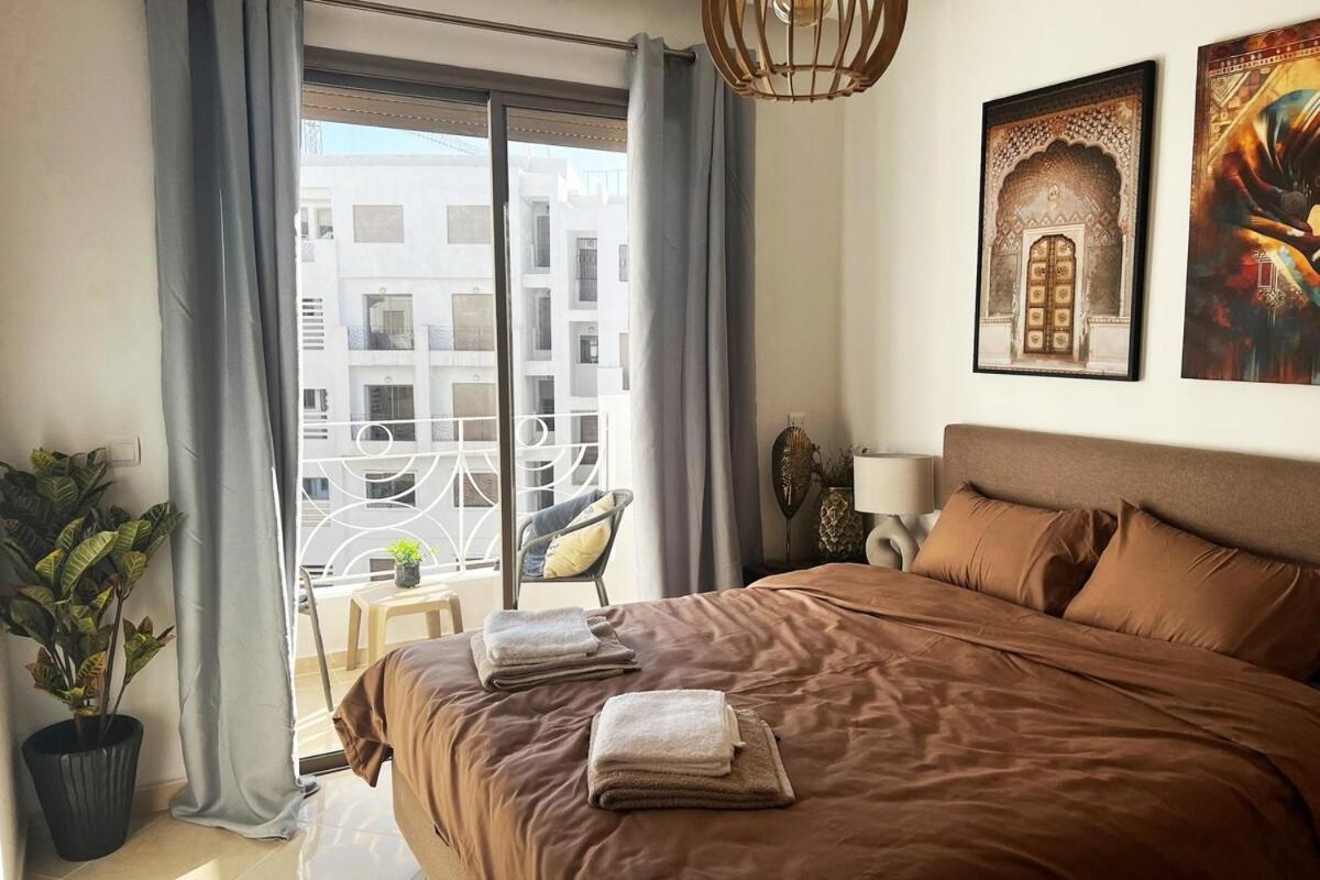 Apartment Stunning Modern In Heart Of *