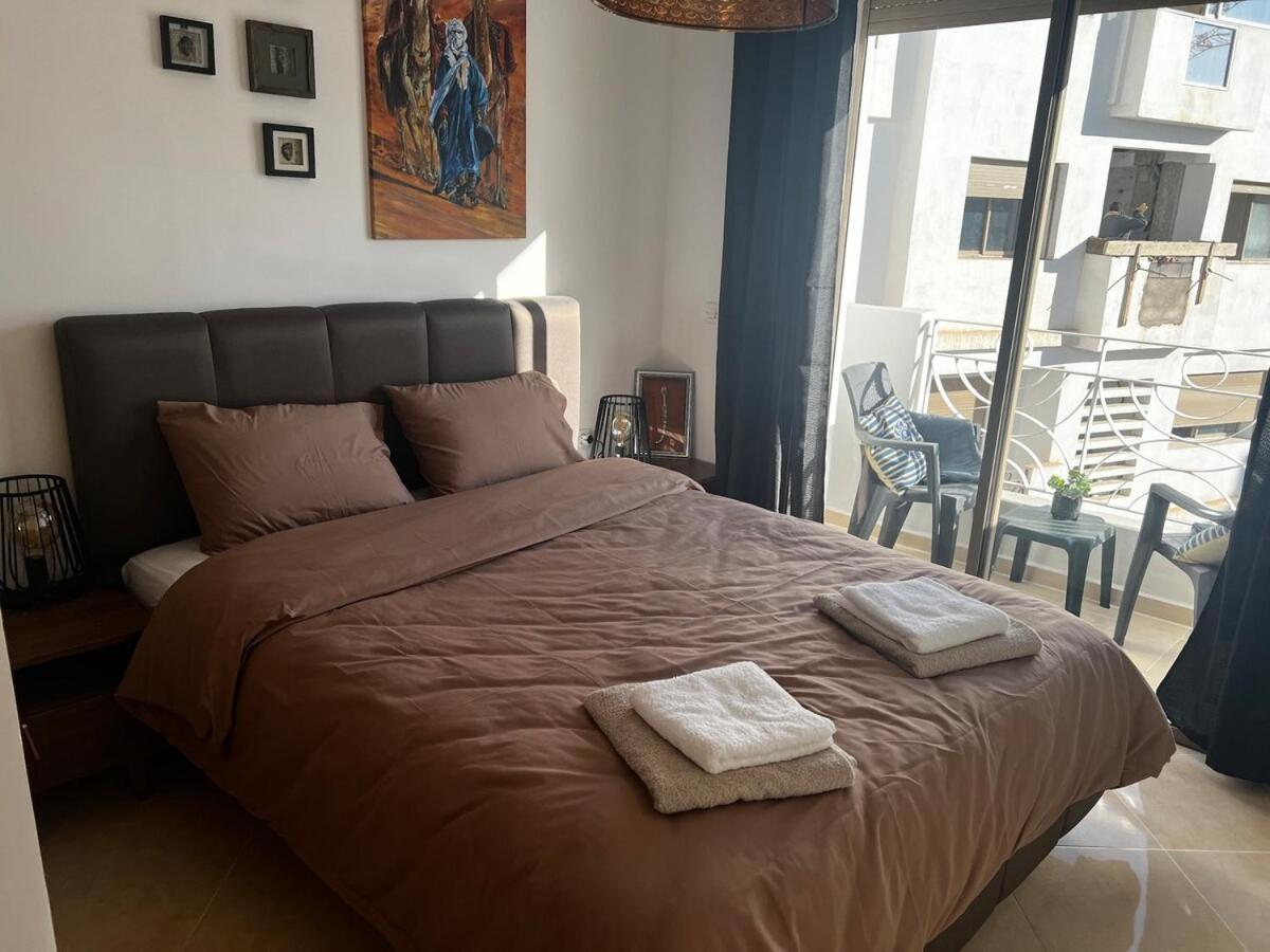 Apartment Stunning Modern In Heart Of