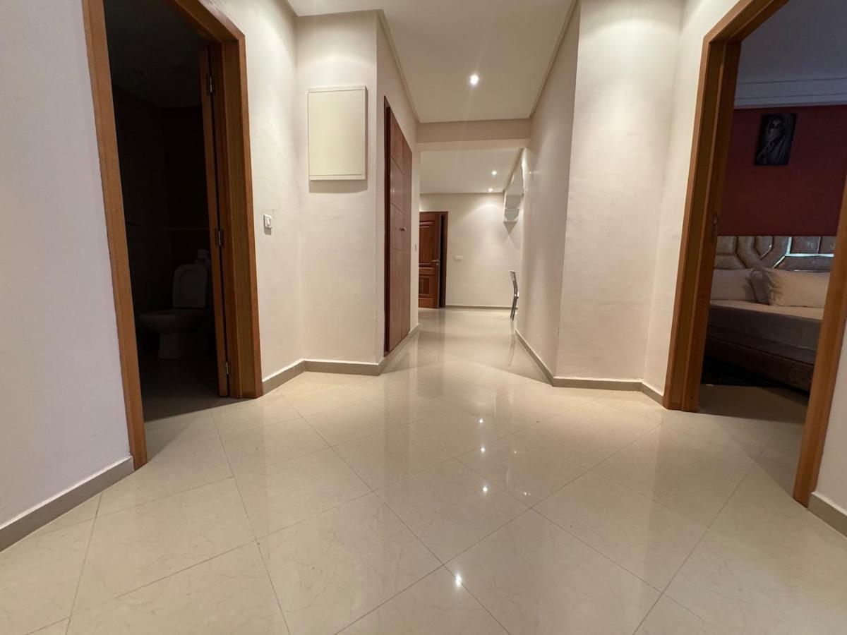 Apartment Apparemment De Luxe Decore Avec Gout *