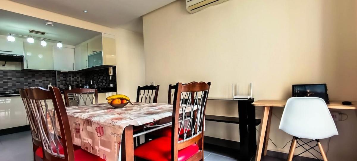Cozy Bel Appartement-wifi-netfix-parking *