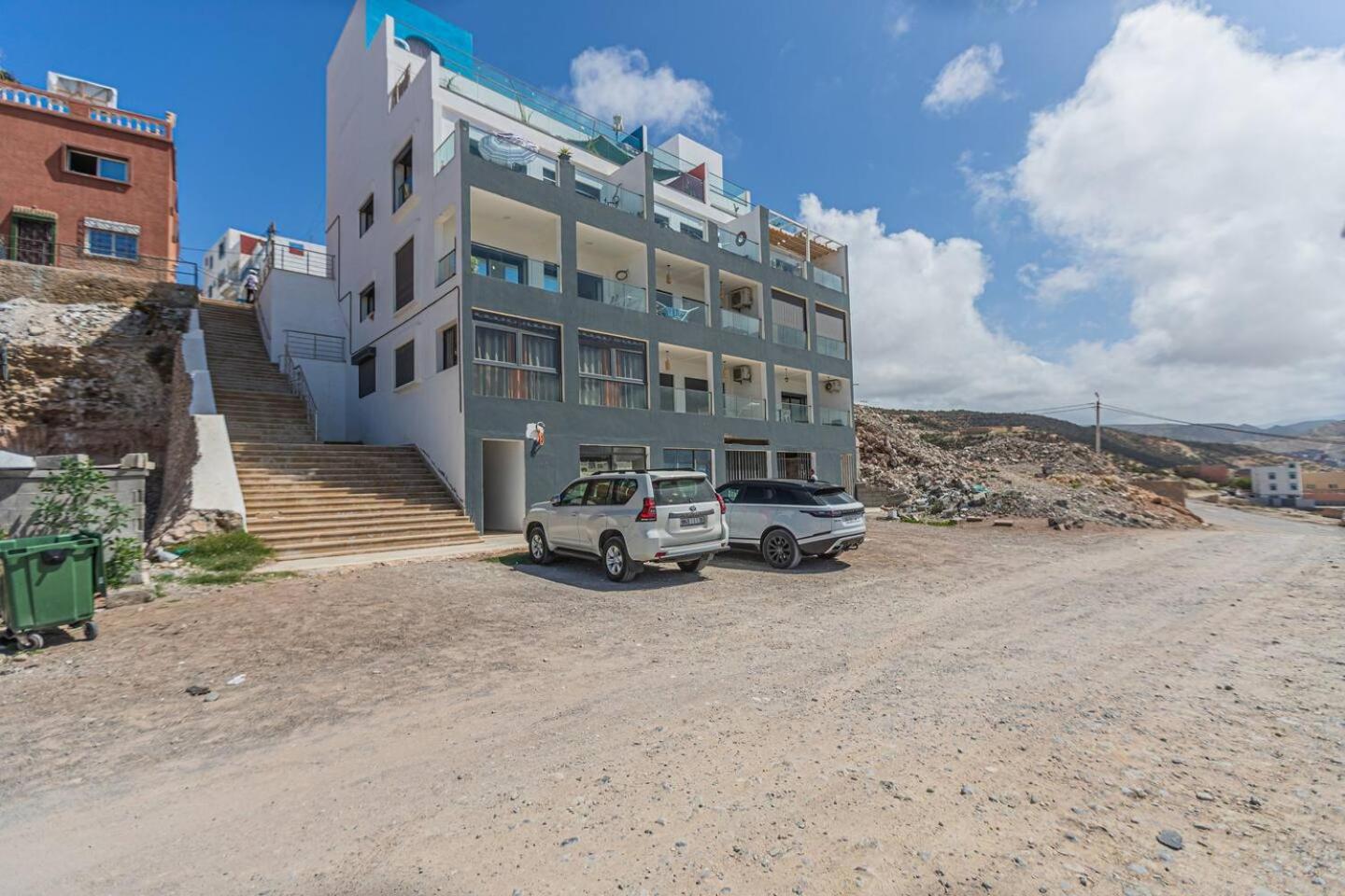 Appartement Sea & Mountain View ,walk To & Surf Spots Agadir