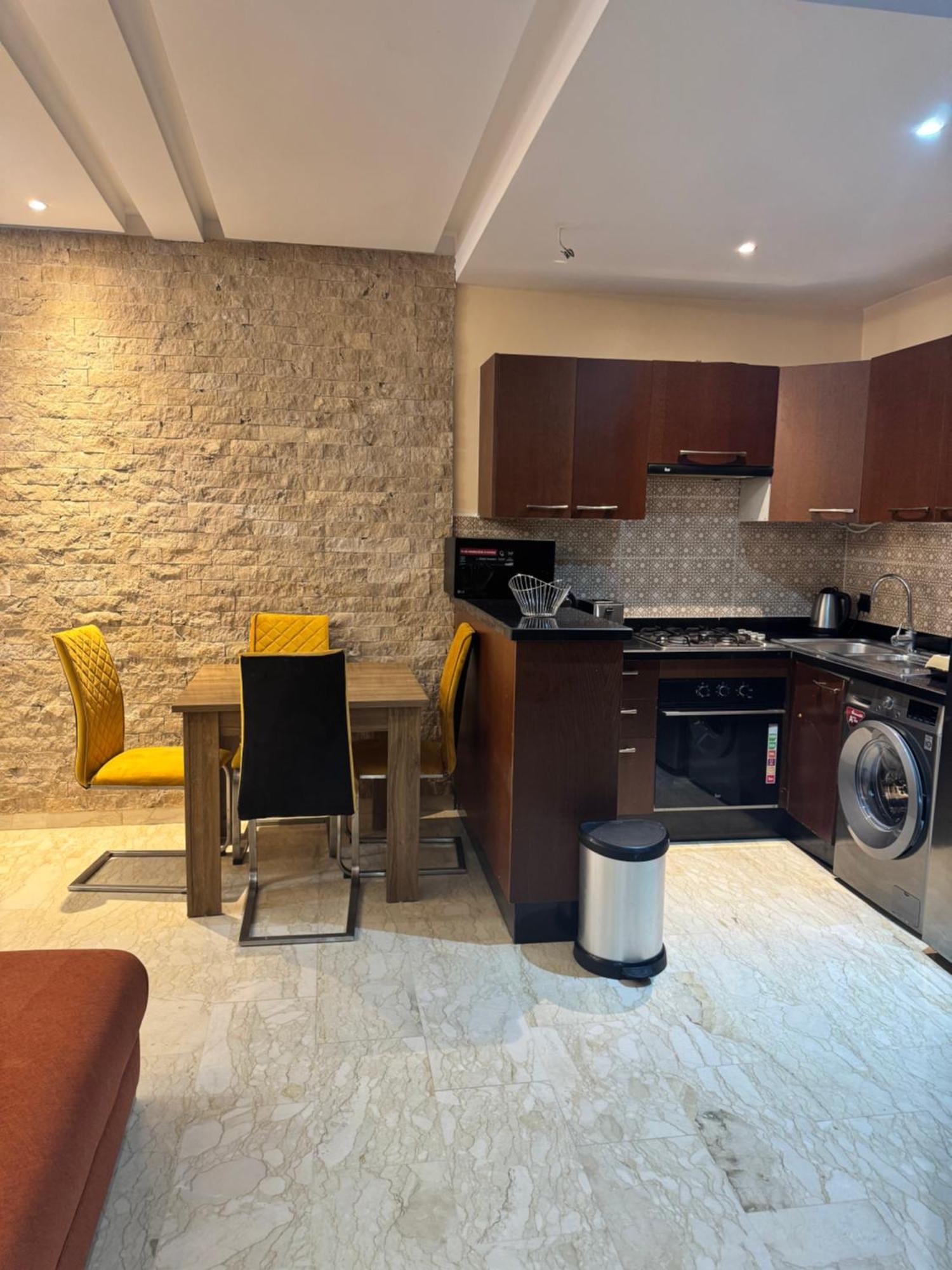 Hivernage Pool Apartment