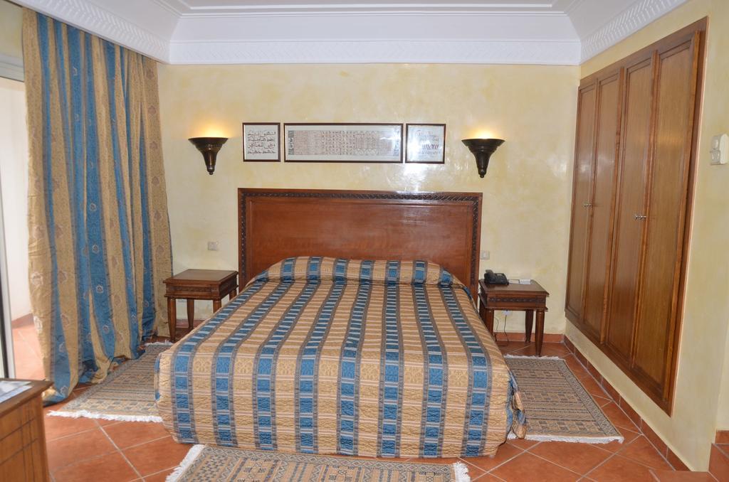 Hotel Palais Des Roses & Thalasso 4*