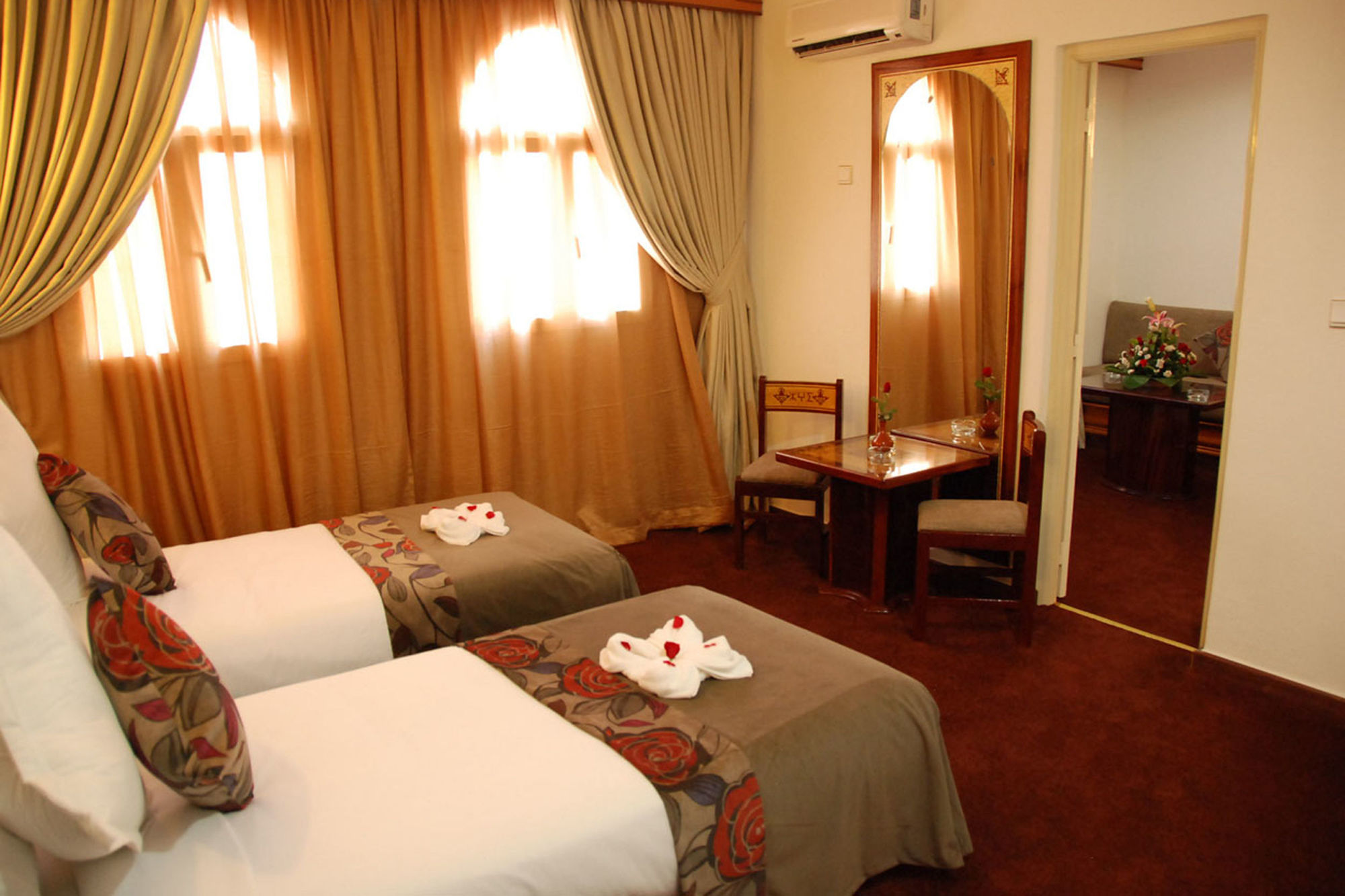 Hotel Omega