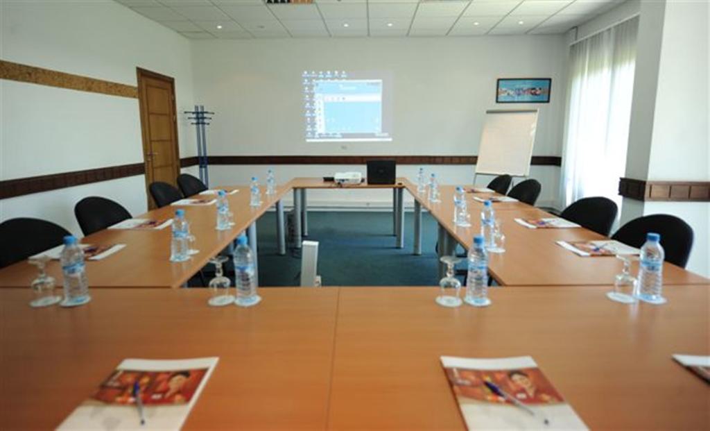 Ibis Hotel 3*