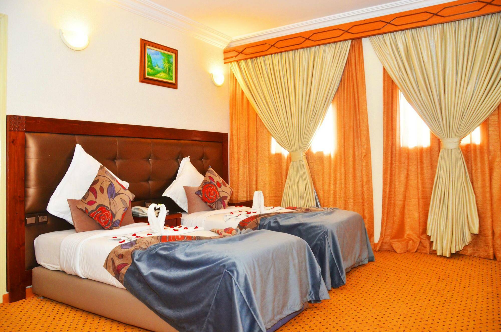 Omega Hotel 4*