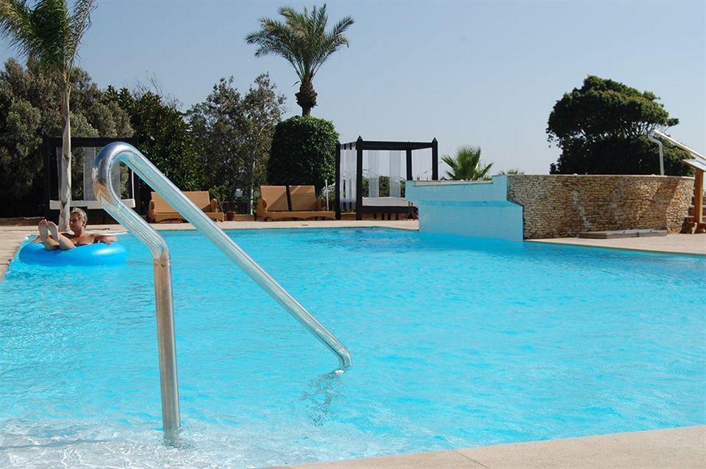 Anezi Tower Hotel