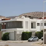 Appartement A L Etage D Une Villa A Illigh