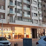 Very Nice Apartment Near The City Center & Beach