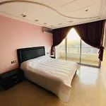 Very Nice Apartment Near The City Center & Beach