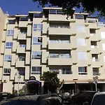 New Farah Hotel