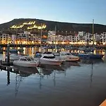 Charmant Appart Avec Fibre Optique, Parking Et La Piscine De La Marina A 10 Min En Voiture