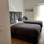 Luxury Apartment 100Sqm With Pool Near Beach Wifi Unlimited With Optical Fiber