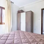 Appartement Chaleureux Et Calme, Parking, Jardin