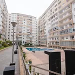 Super! Grand Appart, Piscine
