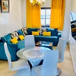 Appartement Tourisque Confortable Et Central