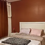3Bdr Cozy Apartment In City Center