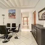Quiet, Central Apartment With Loggie