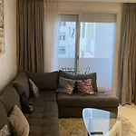 Appart Ensoleille Avec 2 Balcons Vu Piscine