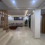 Villa Pergola Enormes Avec Piscine & Parking