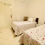 Bel Appartement Au Centre Ville, Internet Fibre, Netflix, Canal Plus, Chaines Internationales