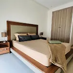 Studio Neuf Islane Piscine