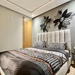 Appartement Luxueux Au Centre-Ville D\'Agadir