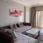 Appartement Moderne, Vue Piscine A Agadir