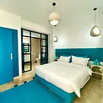 Une Sensation D\'Hotel Cinq Etoiles