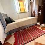 Quiet Apartment Near Beach