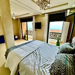 Hayati\'S House Beach And Mountain Views