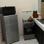 City Center Air-Conditioned Studio Well Equipped With 5G Wifi And Smart Tv