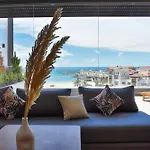 Luxury Seafront Appartement 6-7P