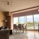 Cosy Appartement Au Super Centre Ville Avec Vue Partielle Sur Le Parc