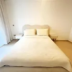 Holla