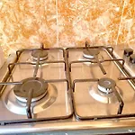 Economical Accommodation In The City Center, Suitable For Travelers Who Don\'T Want To Spend Too Much Money, Only 2 Minutes From Shops And Restaurants