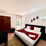 Merry Studio Hotel