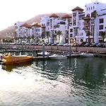 Luxury Apartment Marina