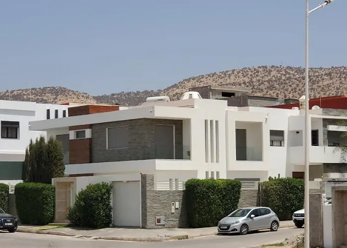 Appartement A L Etage D Une Villa A Illigh