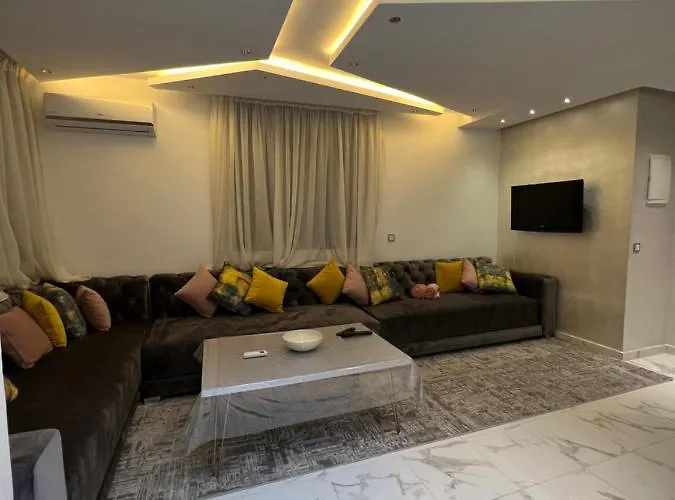 Appartement Moderne Avec Hammam En Plein Centre Ville