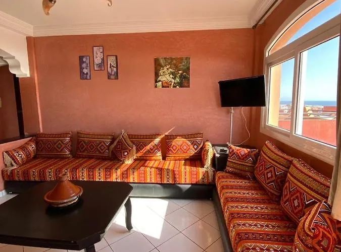 Appartements 6 Et 7 Deux Chambres Et Salon Vue Sur Piscine