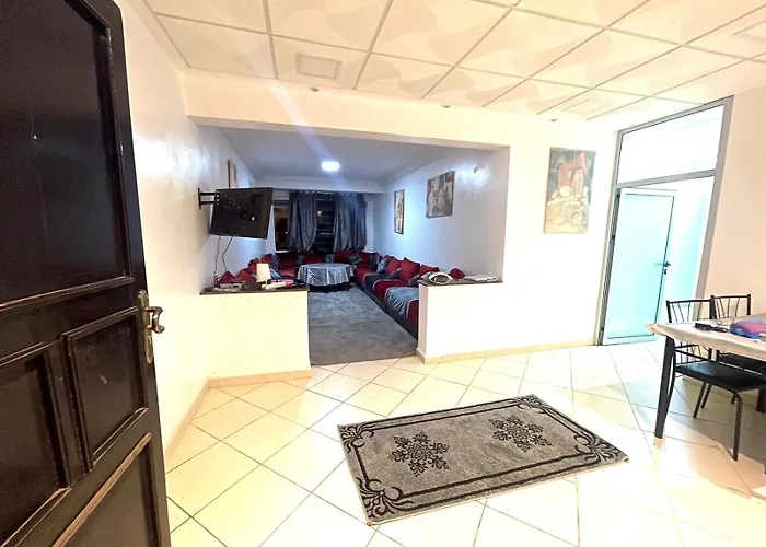Grand Appartement 3 Chambres Et Un Grand Salon A Founty